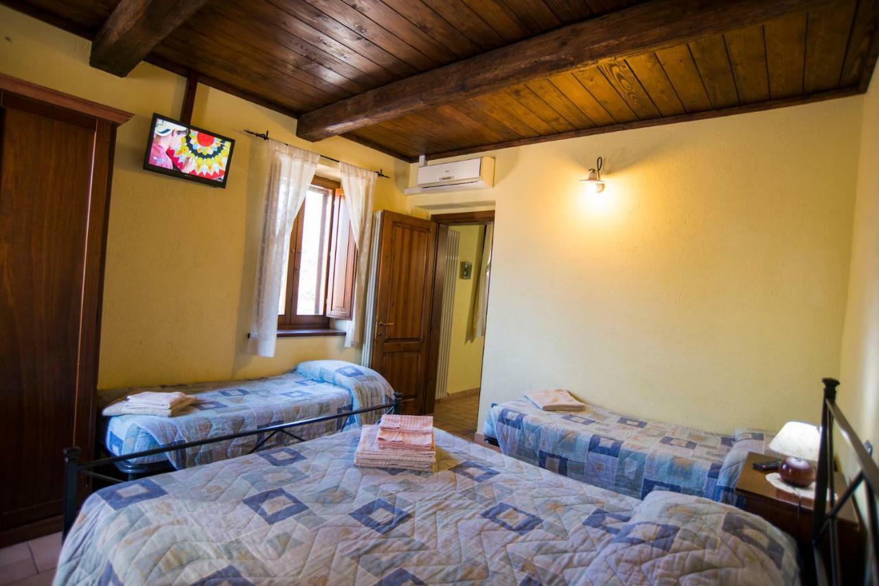 فندق Petrignanoفي  Agriturismo Il Podere المظهر الخارجي الصورة